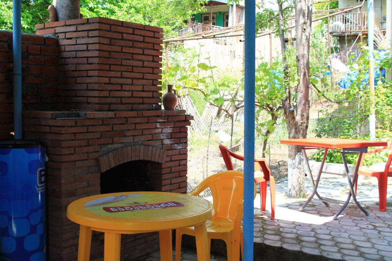 Lilia Guesthouse Sighnaghi Exteriör bild