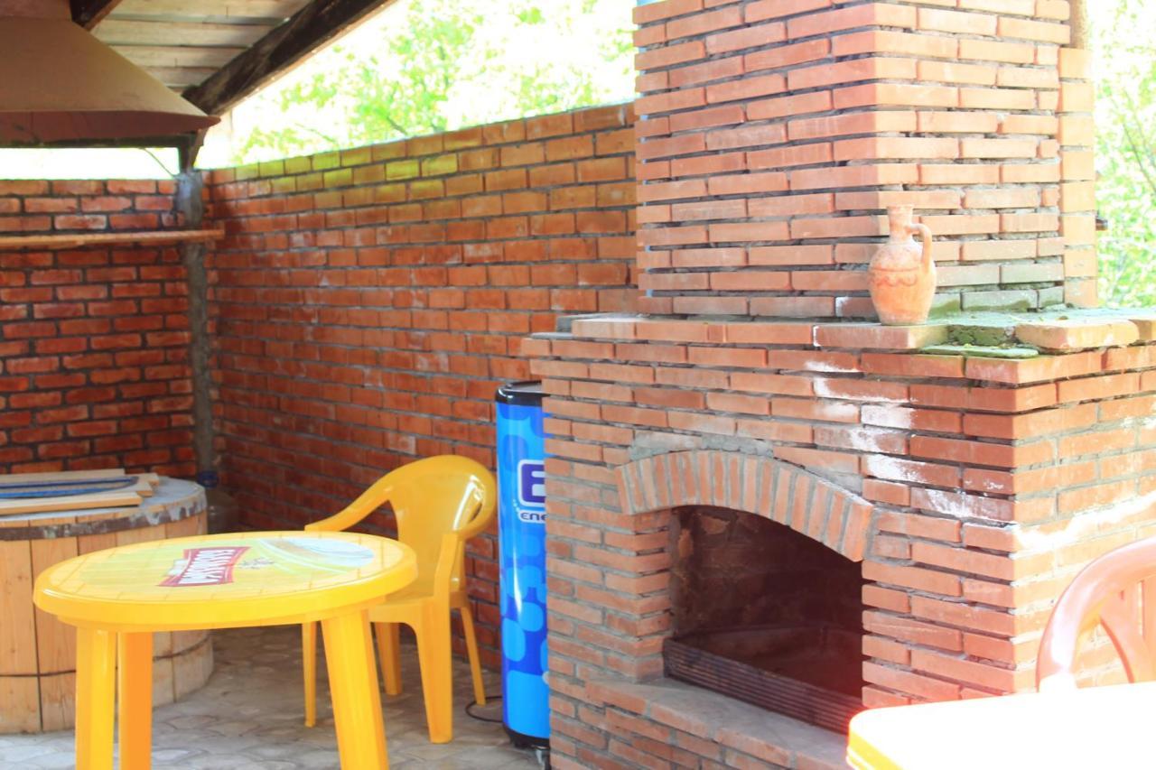 Lilia Guesthouse Sighnaghi Exteriör bild